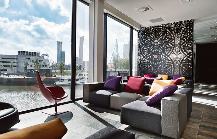 Mainport Hotel à Rotterdam.
