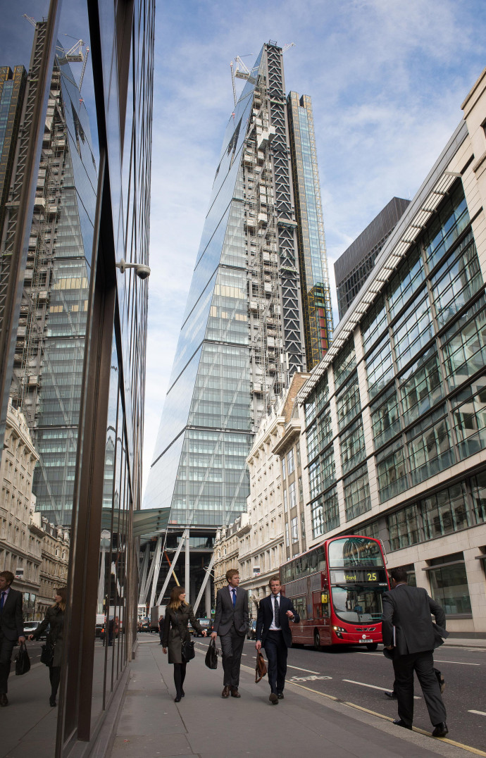 A Londres, l’immobilier résidentiel est 2,7 fois plus élevé qu’à Paris et les prix continuent de monter en flèche.