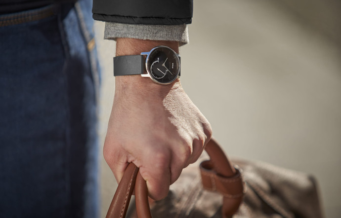 Activité, la montre phare de Withings