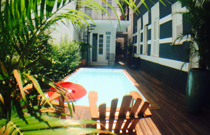 Casa Tuxi, Botafogo
