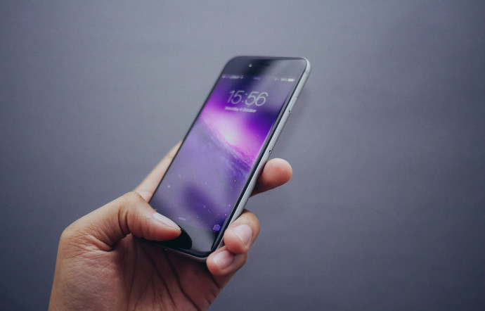 Un inconnu revendique l’invention de l’iPhone et réclame 10 milliards de dollars à Apple