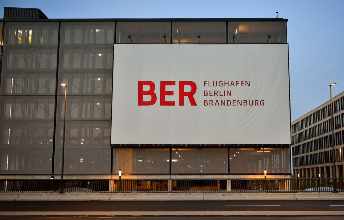 Aéroport de Berlin, ein Skandal !