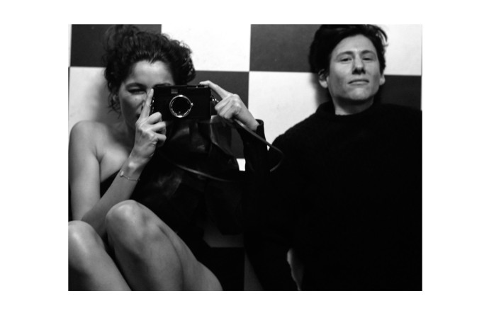 « Laetitia with Leica » de Collier Schorr (2016).