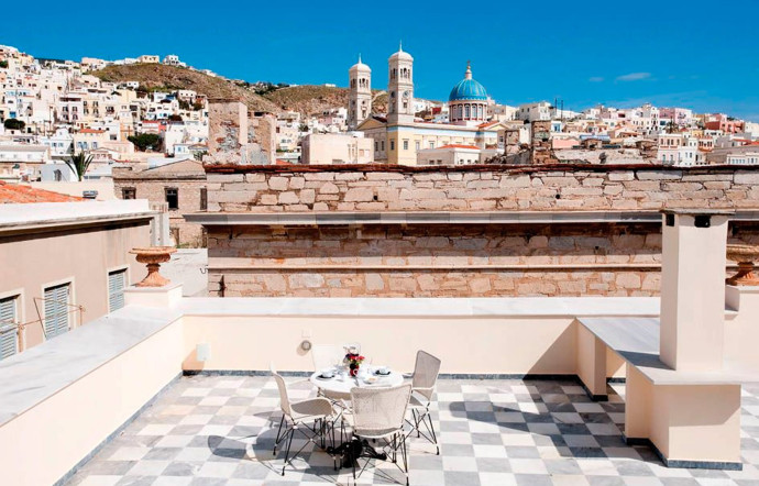 Art Hotel Ploes, Syros.