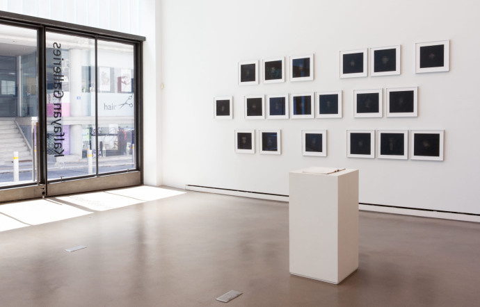 « Typo » de l’artiste Nina Papaconstantinou, à la galerie Kalfayan, Athènes