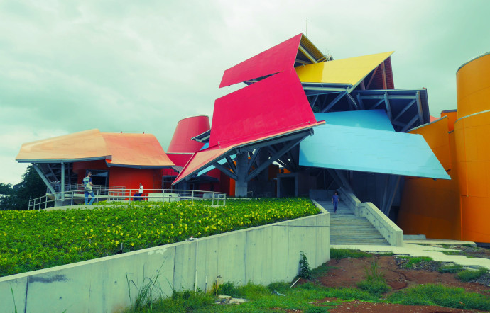 Biomuseo, la folie chromatique