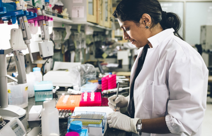 Au National Centre for Biological Sciences, les chercheurs inventent notamment les médicaments de demain, qui seront biologiques et non plus chimiques.