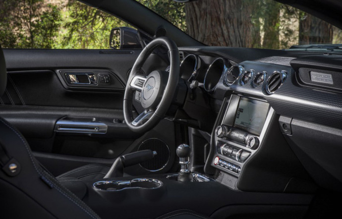 Intérieur de la Ford Mustang cabriolet