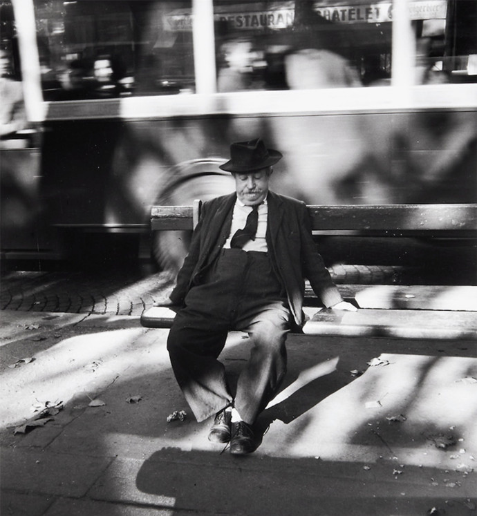 Lot 55Willy RONIS (1910 – 2009)Quai de la Mégisserie – Paris, 1954Epreuve argentiqueEst. 800 – 1 000 €