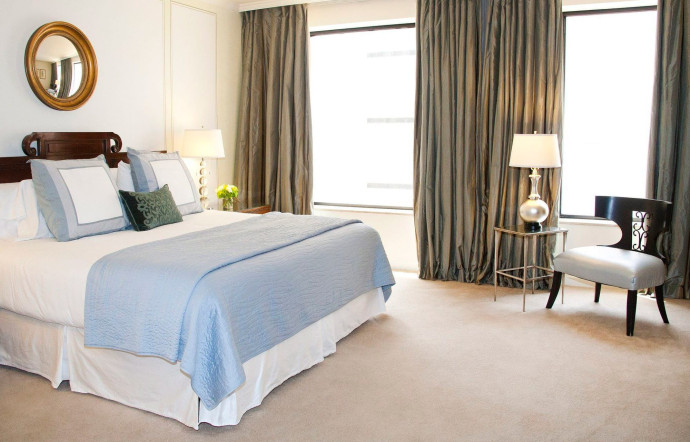 Adolphus, Dallas