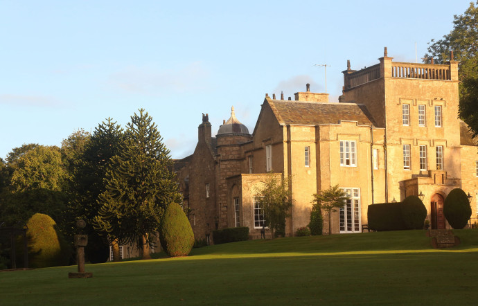 La McDonald Pittodrie House est un manoir écossais du meilleur style, cerné par une nature verdoyante.