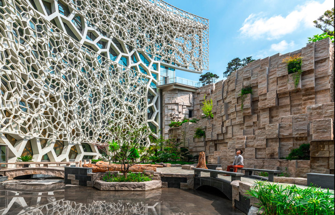 Dans le centre, le nouveau Musée d’Histoire Naturelle a été construit par Perkins+Will.