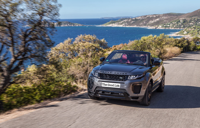 Tout-terrain, le Range Rover Evoque est un SUV à la fois compact, élégant et puissant.