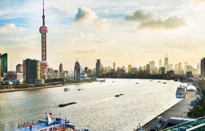 Vue sur Lujiazui, le quartier financier et commercial situé face au Bund.