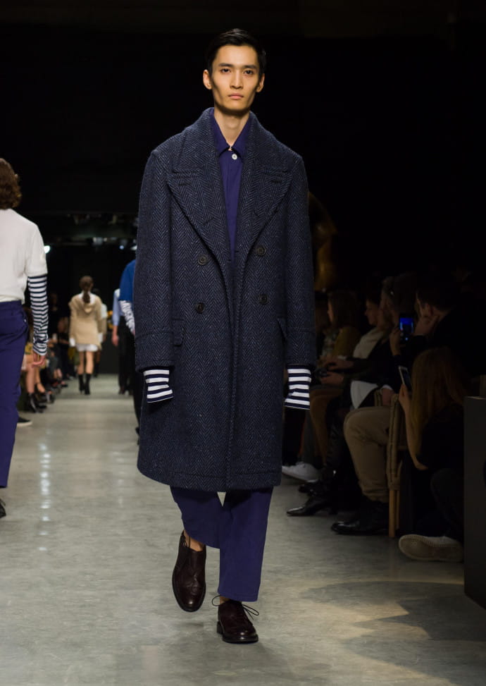 Collection Burberry 2017 - tablier de sculpteur