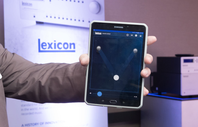 Une application hyper ergonomique permet de déplacer l’endroit où le son est projeté.