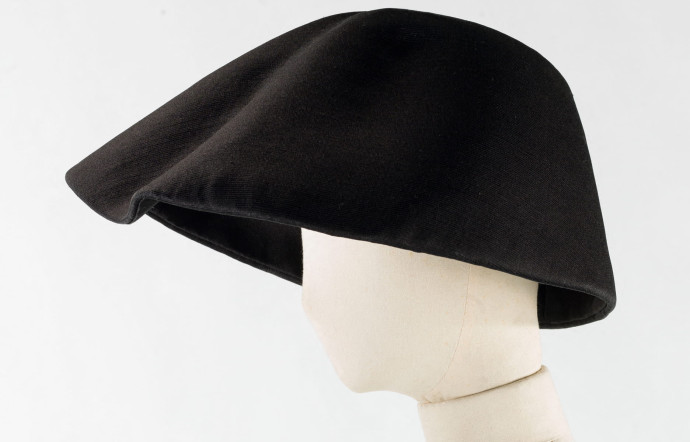 Chapeau en gazar, Balenciaga, 1962.