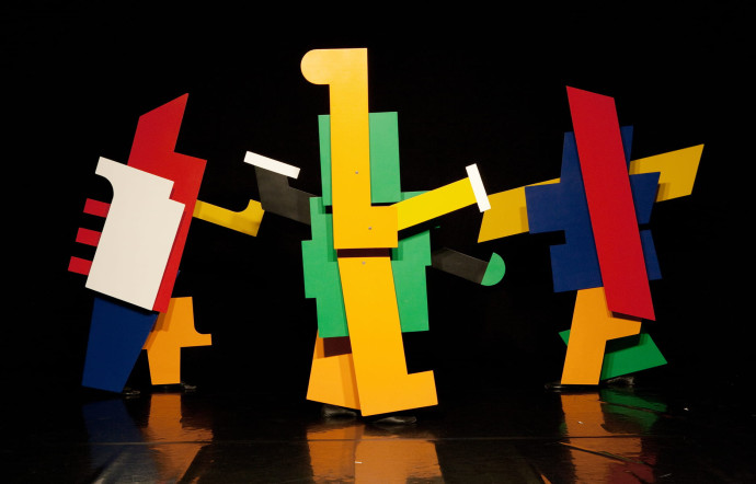 Kurt Schmidt with F.W. Bogler and G. Teltscher, « Mechanical Ballet », 1923, New Production Theater der Klänge, 2009