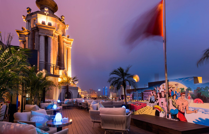 Pop Bar, Bund, Shanghai.