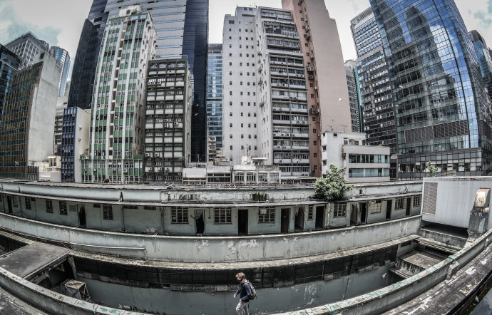 Ghost assure que les membres de HK Urbex ne font pas ça pour l’adrénaline mais pour l’histoire. Il déconseille d’ailleurs les non initiés de grimper n’importe comment.