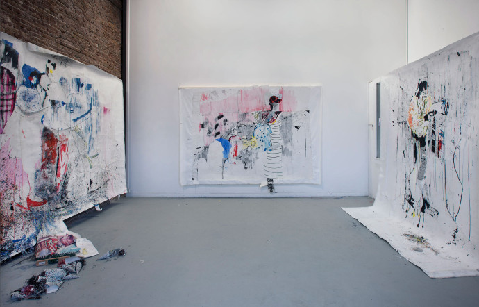 Gareth Nyandoro, Kuguruguda Stambo (hypnotic lollipop eaters), 2015 (à gauche), Sneaker Rako Pano! (brand new second hand sneakers for sale!), 2015 (au centre) et Unouraya Ipapo Ipapo, (Parasite Instant Killer), 2015 (à droite).