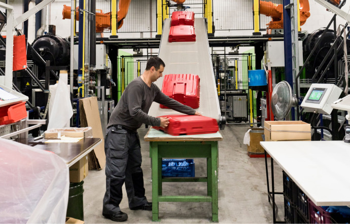 Au total, l’usine d’Oudenaarde, en Belgique, et celle de Szekszárd, en Hongrie, fabriquent plus de 8 000 pièces par jour.