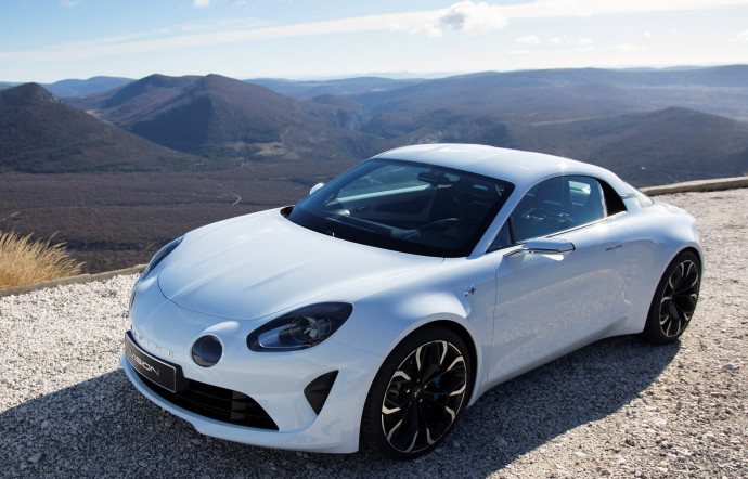 Renault se renouvelle avec l’Alpine A110.
