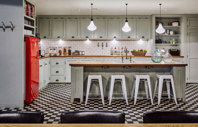Le The Hoxton de Shoreditch, premier de la collection et référence pour l’aménagement des nouveaux hôtels. Notamment l’abondance d’espaces communs et de réunion…