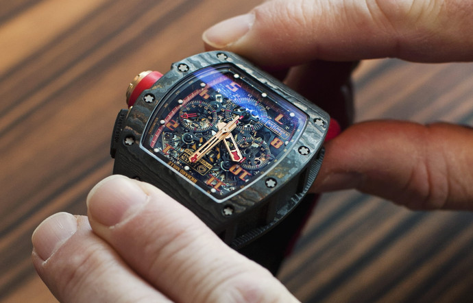Richard Mille aborde le volume défini par le boîtier comme un espace architectural.