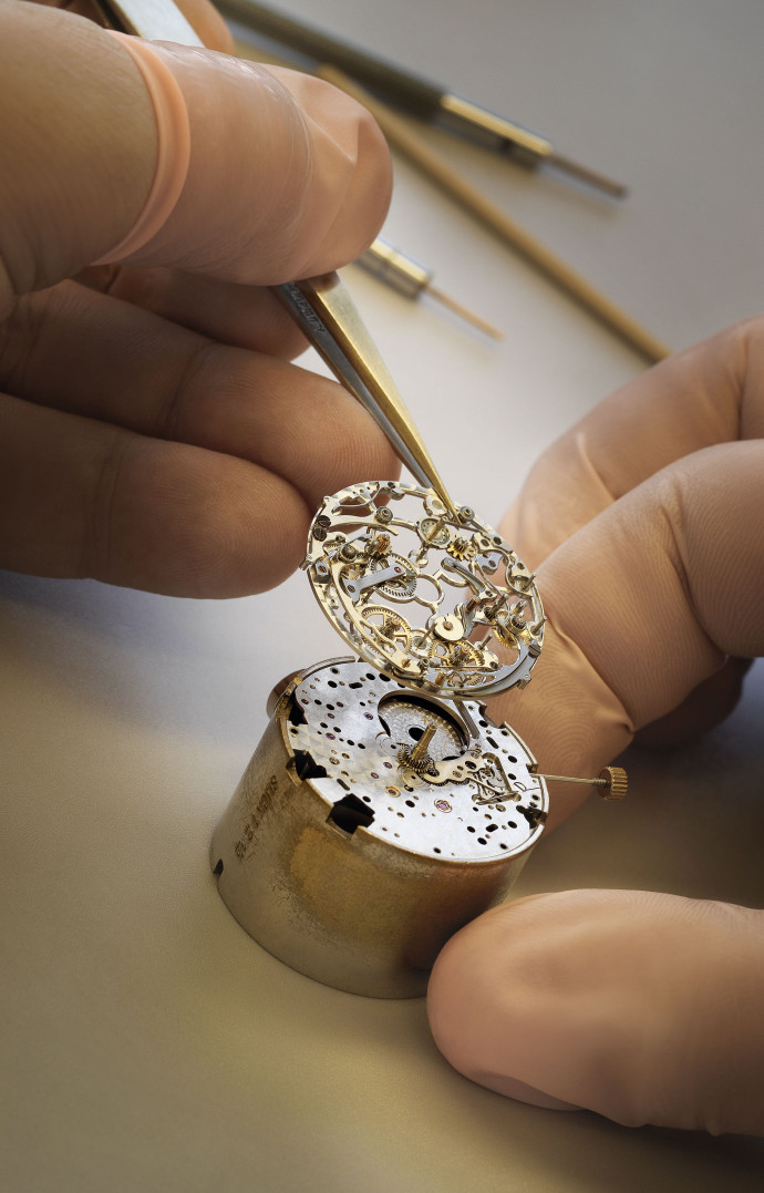 Avec son cadran ajouré, la « Royal Oak Automatique Squelette » fait l’éloge de la mécanique pure et de la complexité horlogère.