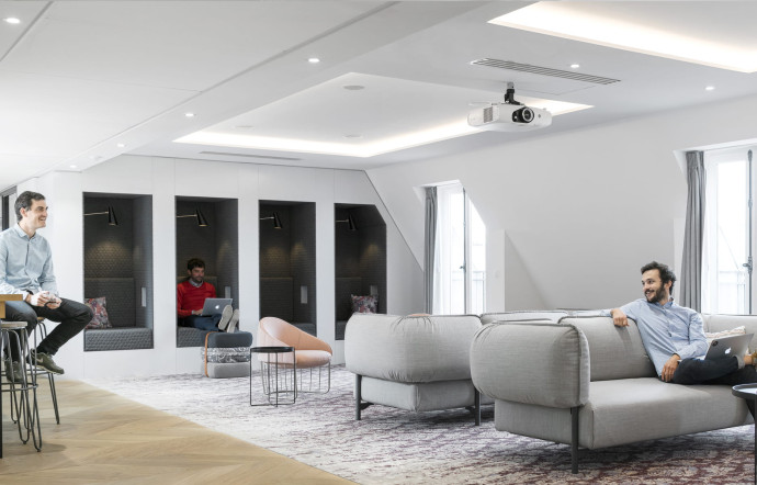 L’hospitality lounge, modulable et multifonctions.