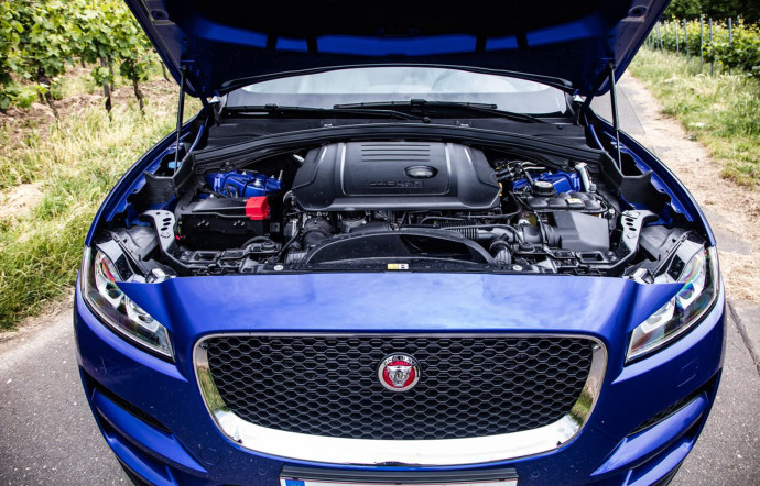 Moteurs Ingenium : un vrai Jaguar sous le capot