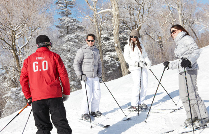 Des skieurs profitent des pistes à Yabuli dans le nord-est de la Chine.