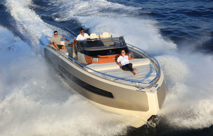 Invictus 370 GT, le plus chic des bateaux.