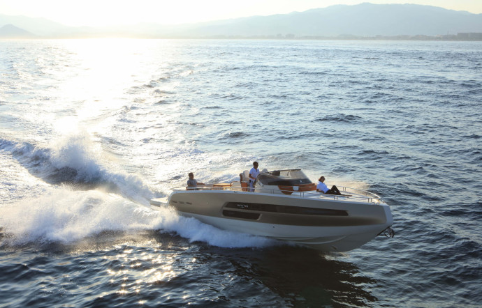 Invictus 370 GT