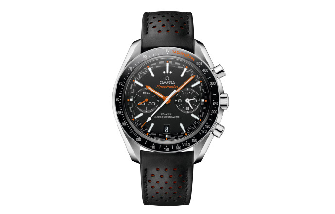 Speedmaster Racing Master Chronometer :Boîtier acier sur bracelet cuir : 7 800 €,Tout acier : 7 900 €.