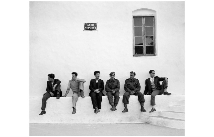 « Sifnos , May 1956 » , de Dimitris Harissiadis.
