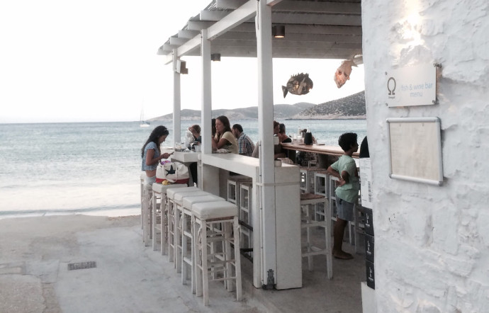 L’Omega 3 à : la cuisine grecque qui fait le buzz dans les Cyclades.