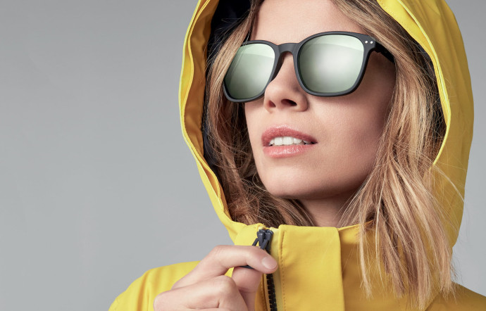 Ici, un modèle de solaires conçues pour le bord de mer, et le grand large.