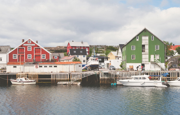 Henningsvaer, village de pêcheurs typique de l’archipel des Lofoten.