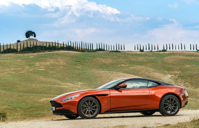 Elégante et sportive, la DB11 est la nouvelle icône de la route chez Aston Martin.