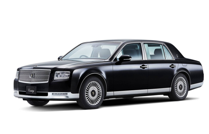 Toyota Century 2018.