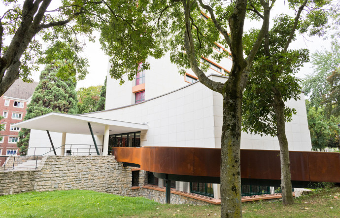 La maison du Mexique à la Cité internationale universitaire de Paris.