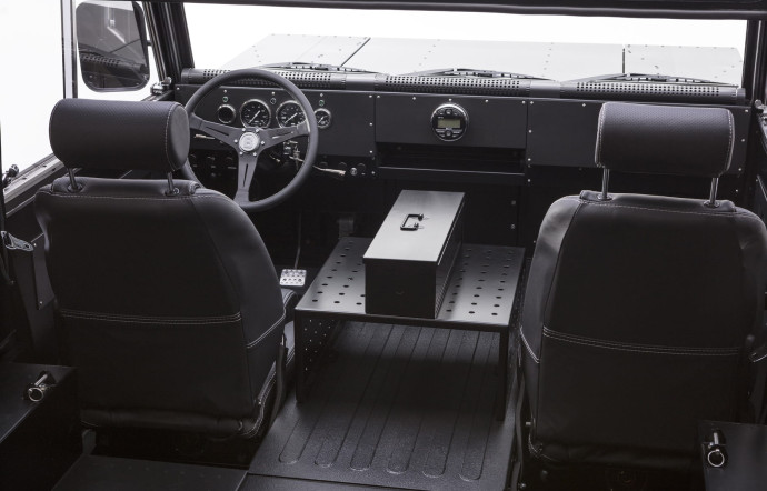 L’intérieur du Bollinger B1.