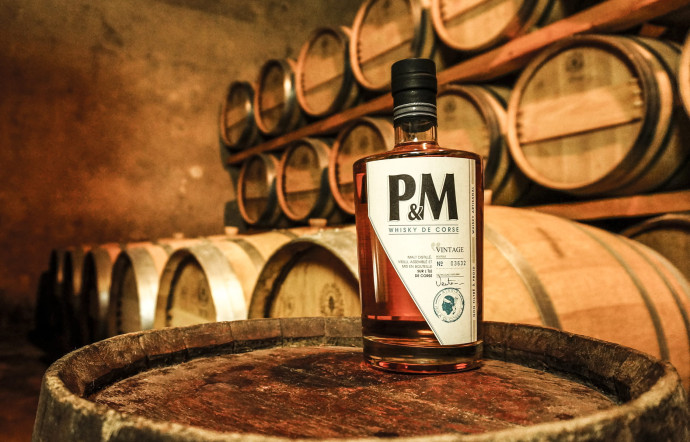 Le domaine Mavela est une distillerie basée à Aléria, sur la côte est de la Corse, à mi-chemin entre Bastia et Porto-Vecchio.