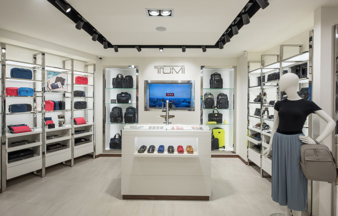 La boutique des Champs-Elysées.