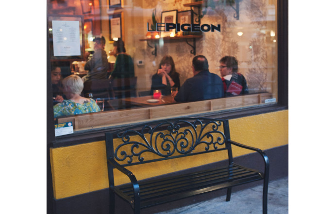 738 East Burnside Street, tél. +1 (503) 546-8796, www.lepigeon.com.