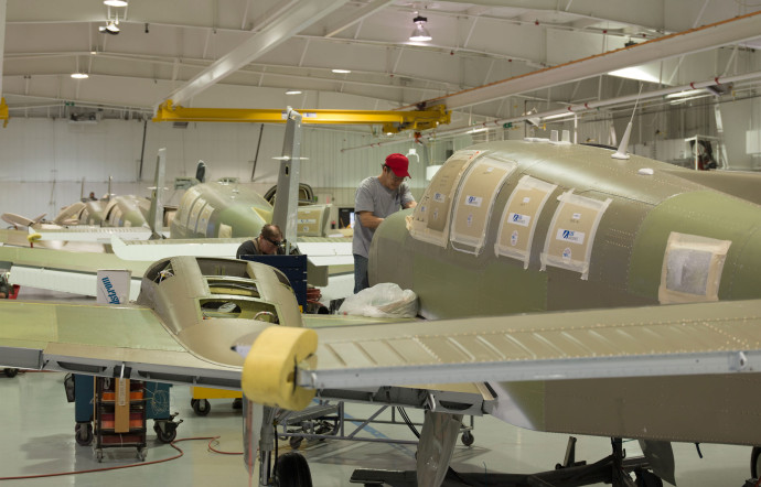 Aux côtés du Bonanza, Beechcraft fabrique, entre autres, le baron, un bimoteur d’affaires lancé en 1961.
