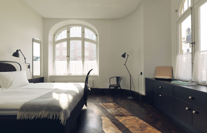 4 adresses dans le Nord de l’Europe – Hôtel Miss Clara by Nobis, Sveavägen 48, tél. +46 8 440 67 00, www.missclarahotel.com / www.designhotels.com.