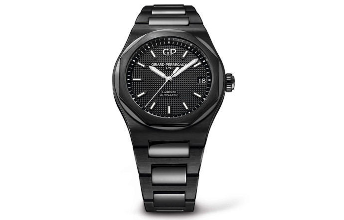 Laureato 42 mm Ceramic, mouvement mécanique à remontage automatique, boîtier en céramique 42 mm, cadran noir, glace saphir, bracelet en céramique, réserve de marche de 54 heures, étanche à 100 m. Prix : 16 100 €.